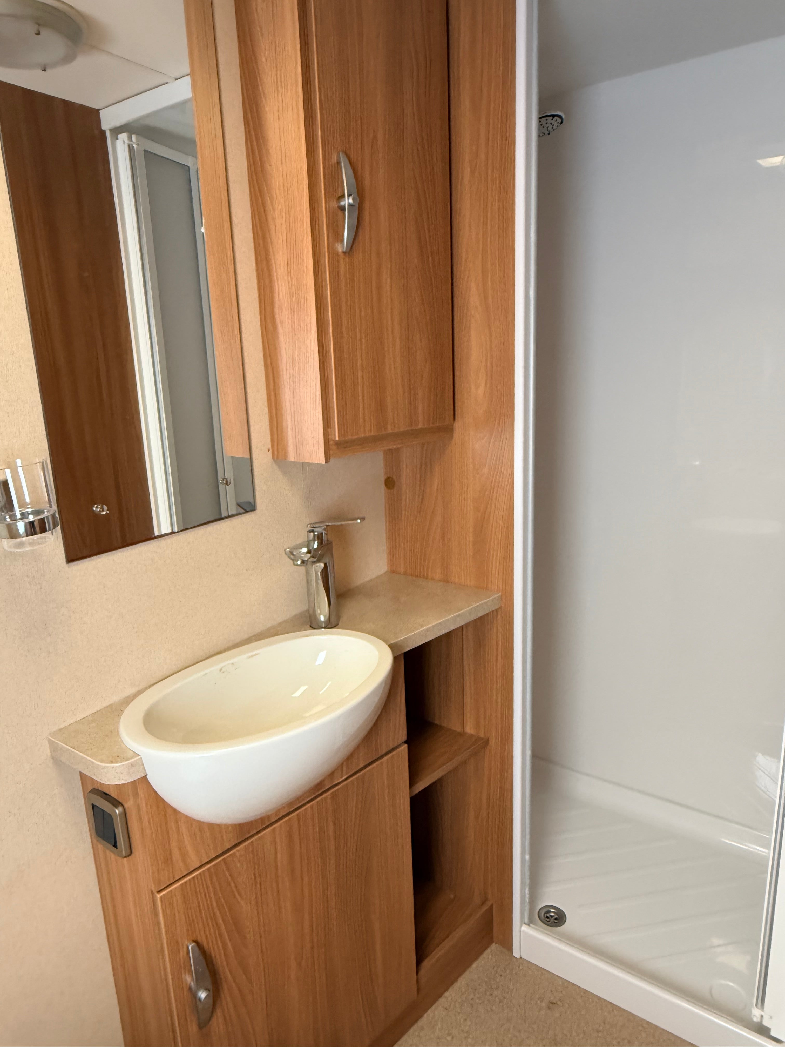 2012 Swift Challenger 554SR 4 Berth Fixed Bed