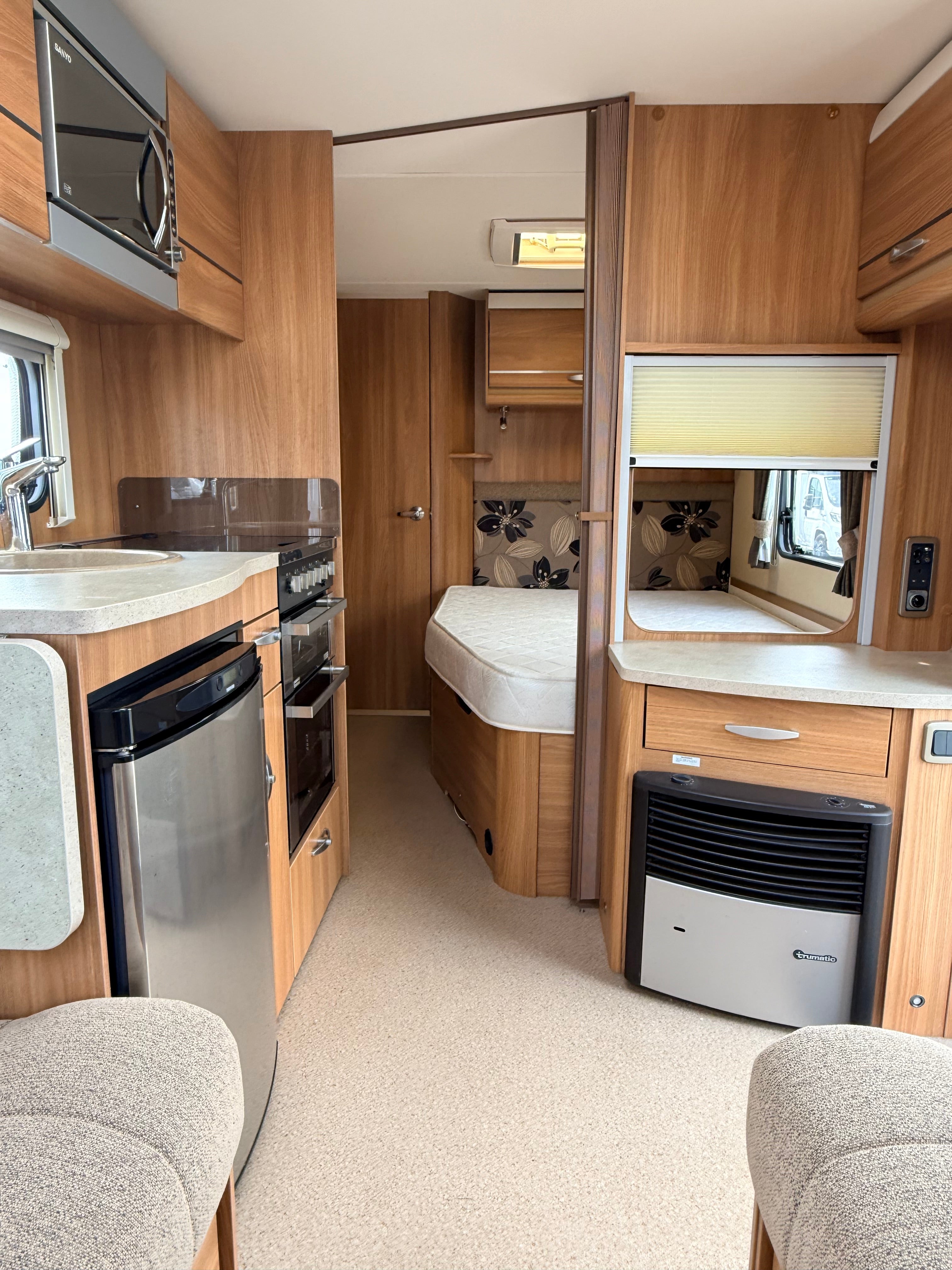 2012 Swift Challenger 554SR 4 Berth Fixed Bed