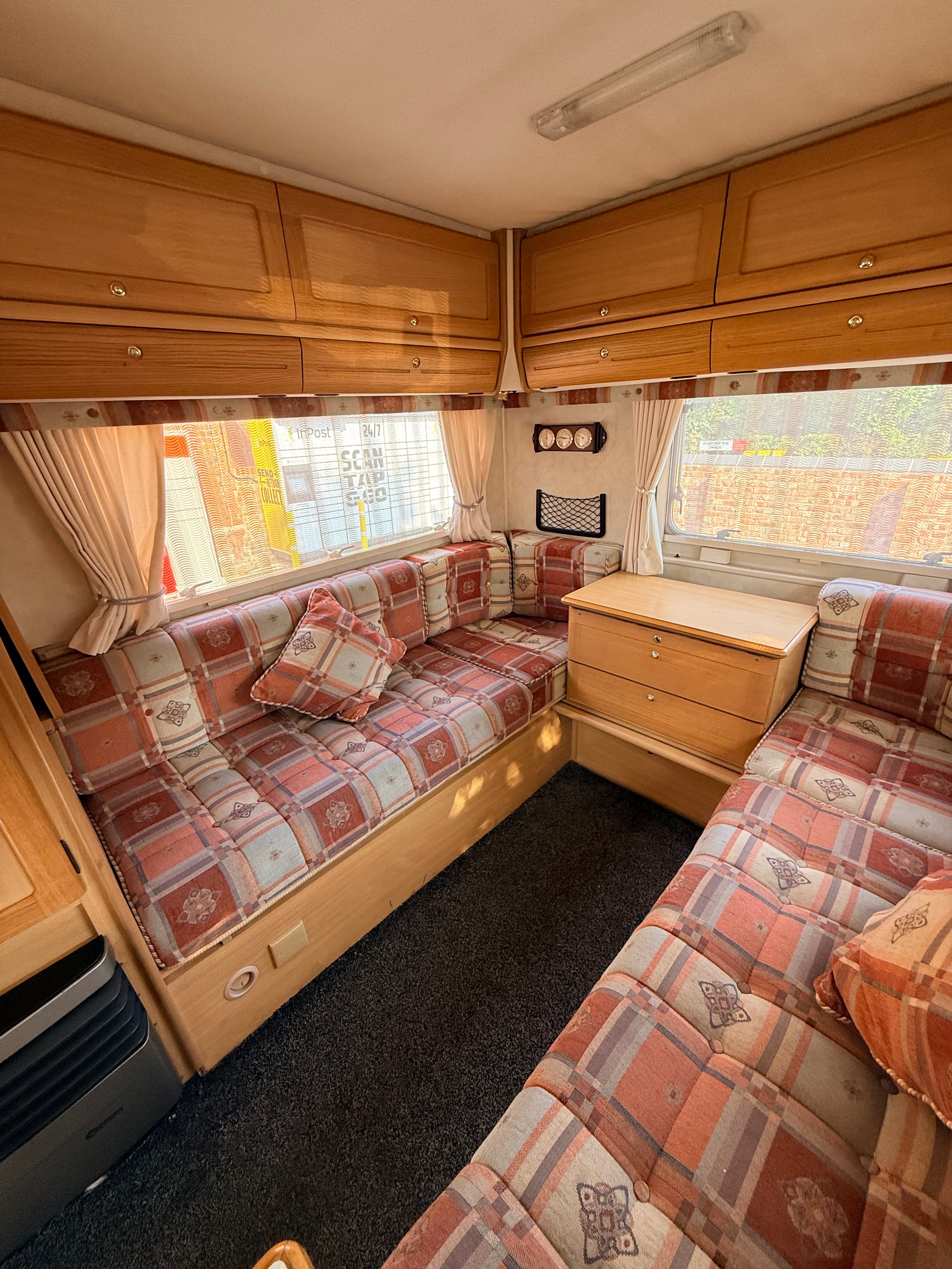 4 Berth Motorhome Ford Transit 2.5TD Herald Insignia Rear Lounge