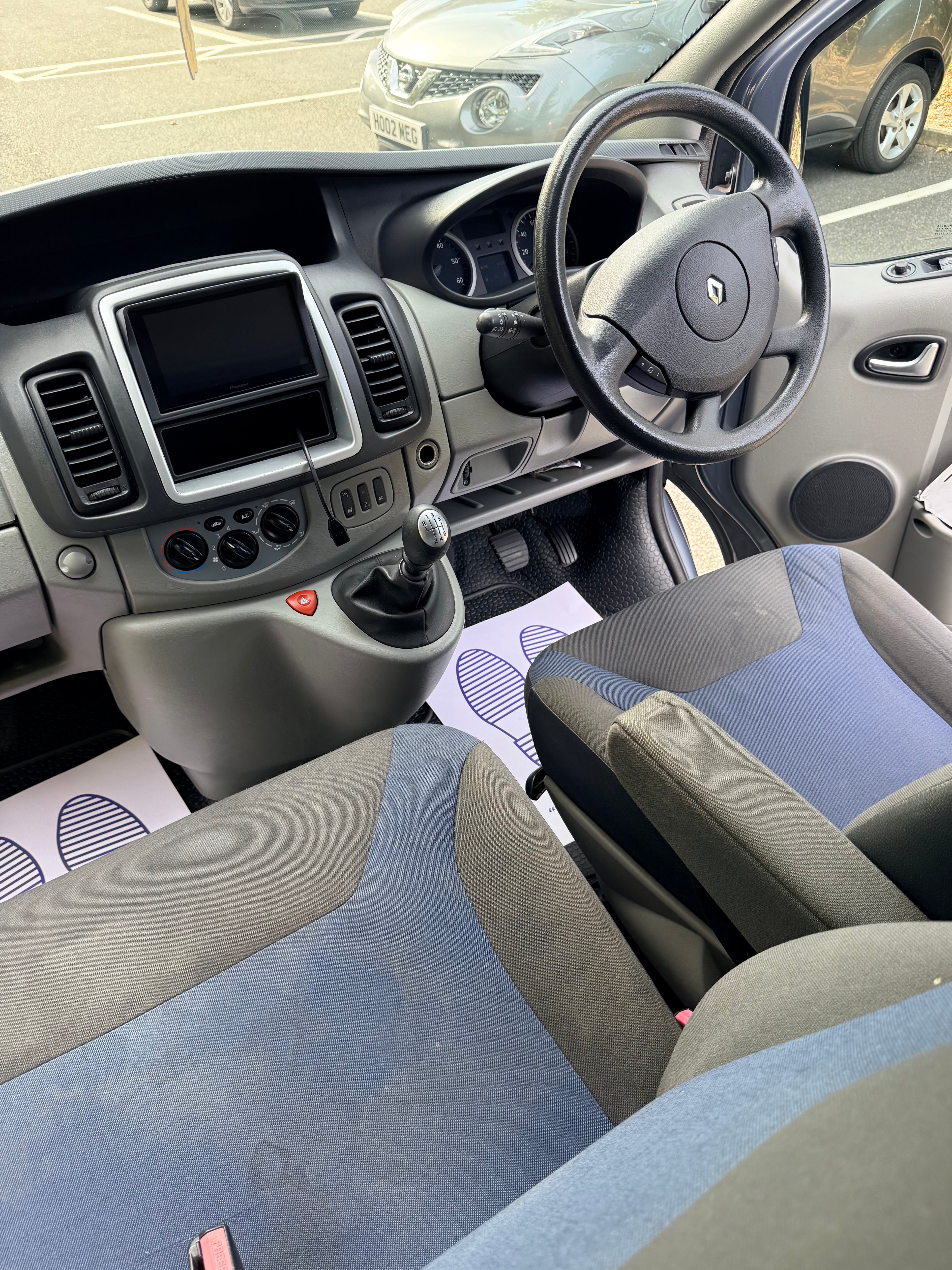2013 4 Berth Pop-Top Camper Van Renault Trafic 2.0td