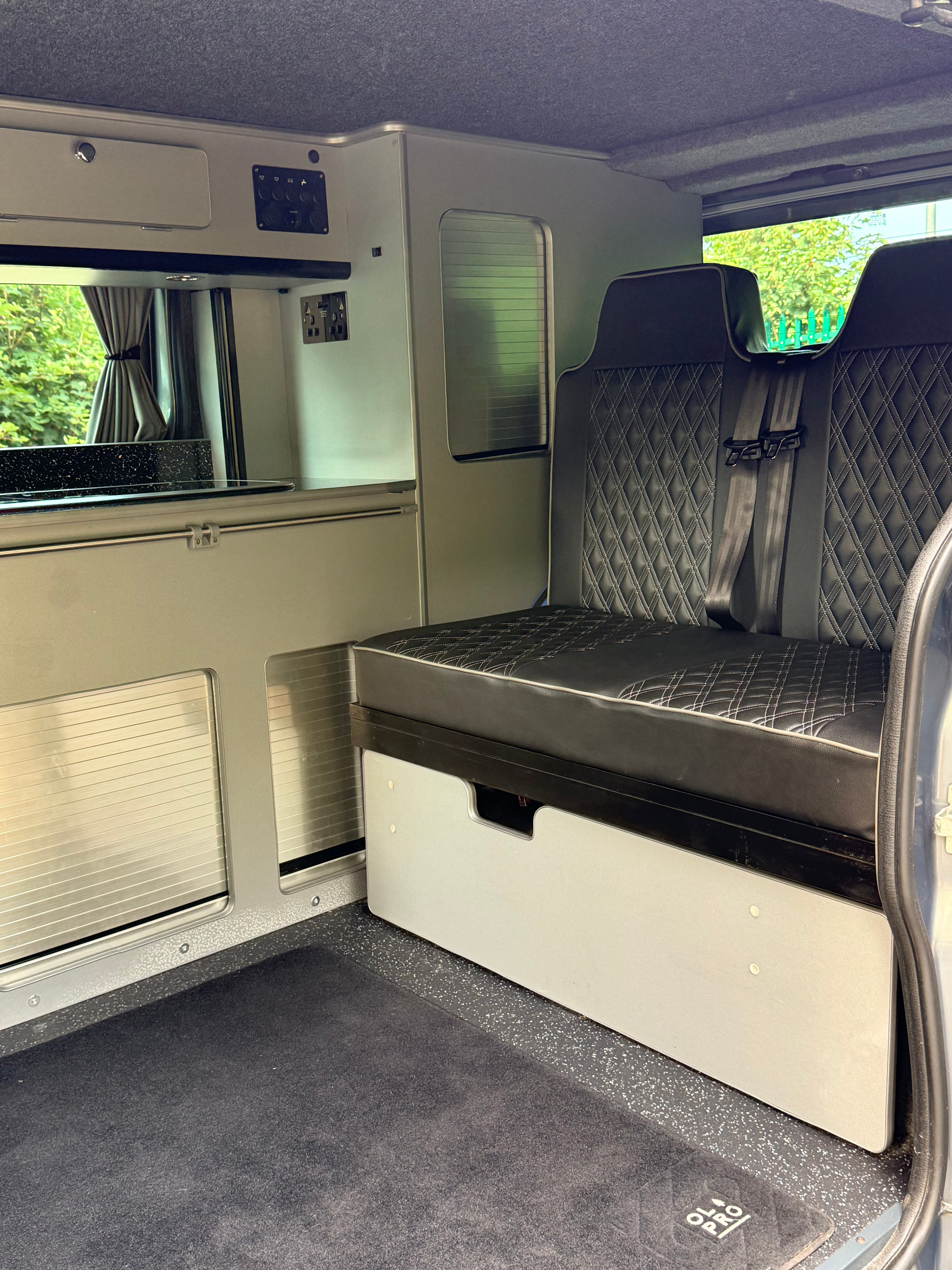 2013 4 Berth Pop-Top Camper Van Renault Trafic 2.0td