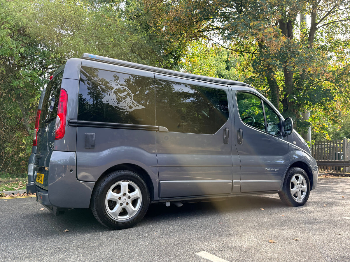 2013 4 Berth Pop-Top Camper Van Renault Trafic 2.0td
