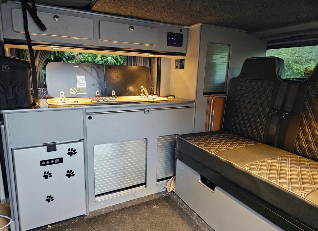 2013 4 Berth Pop-Top Camper Van Renault Trafic 2.0td