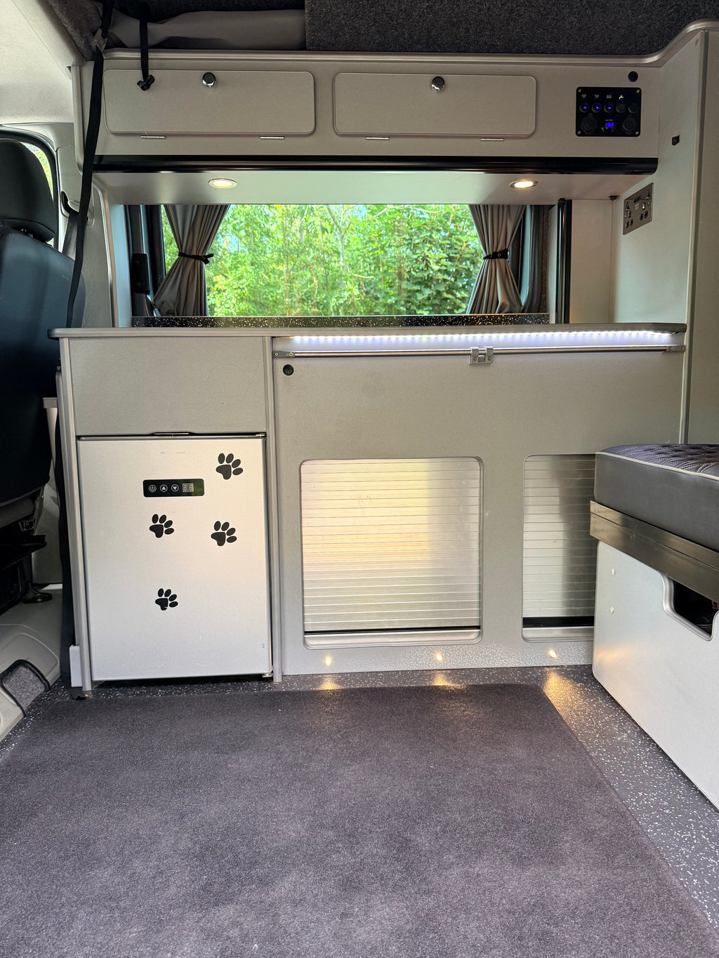 2013 4 Berth Pop-Top Camper Van Renault Trafic 2.0td