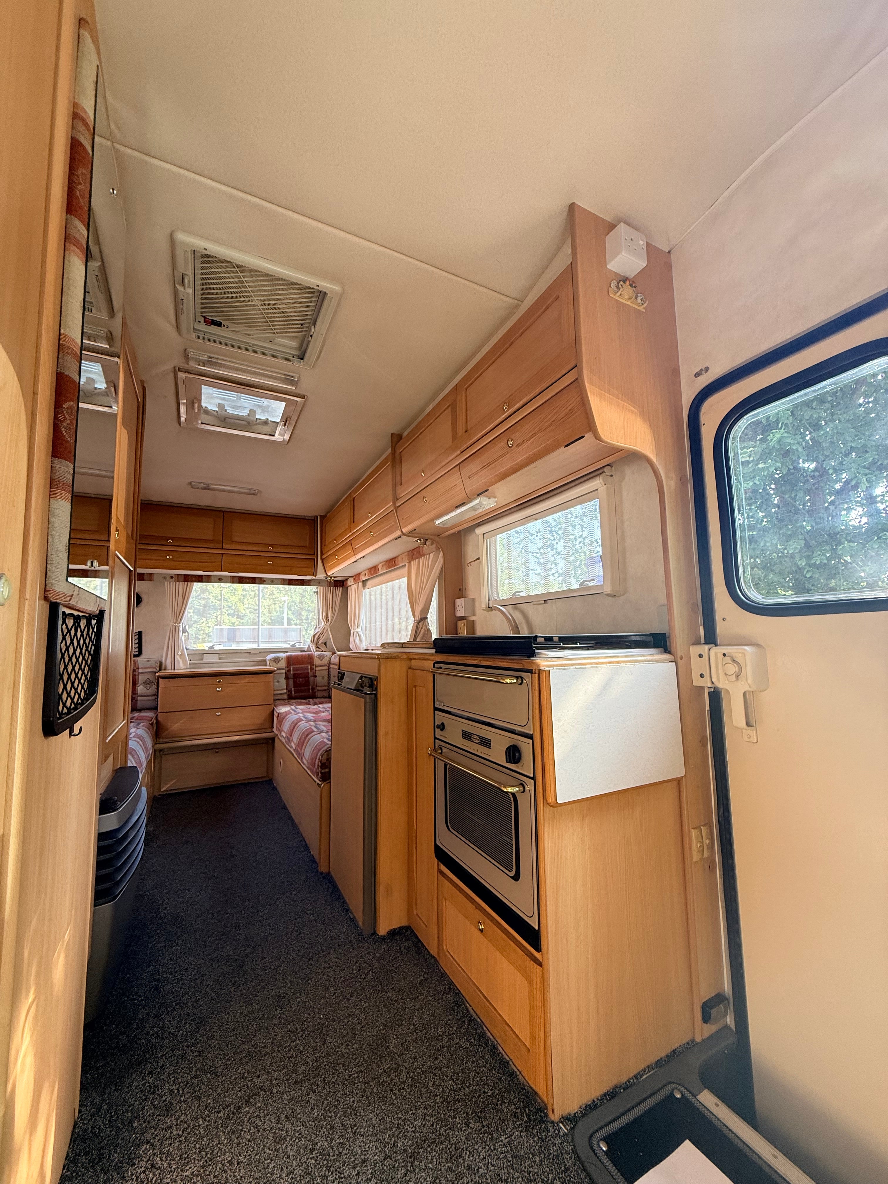 4 Berth Motorhome Ford Transit 2.5TD Herald Insignia Rear Lounge