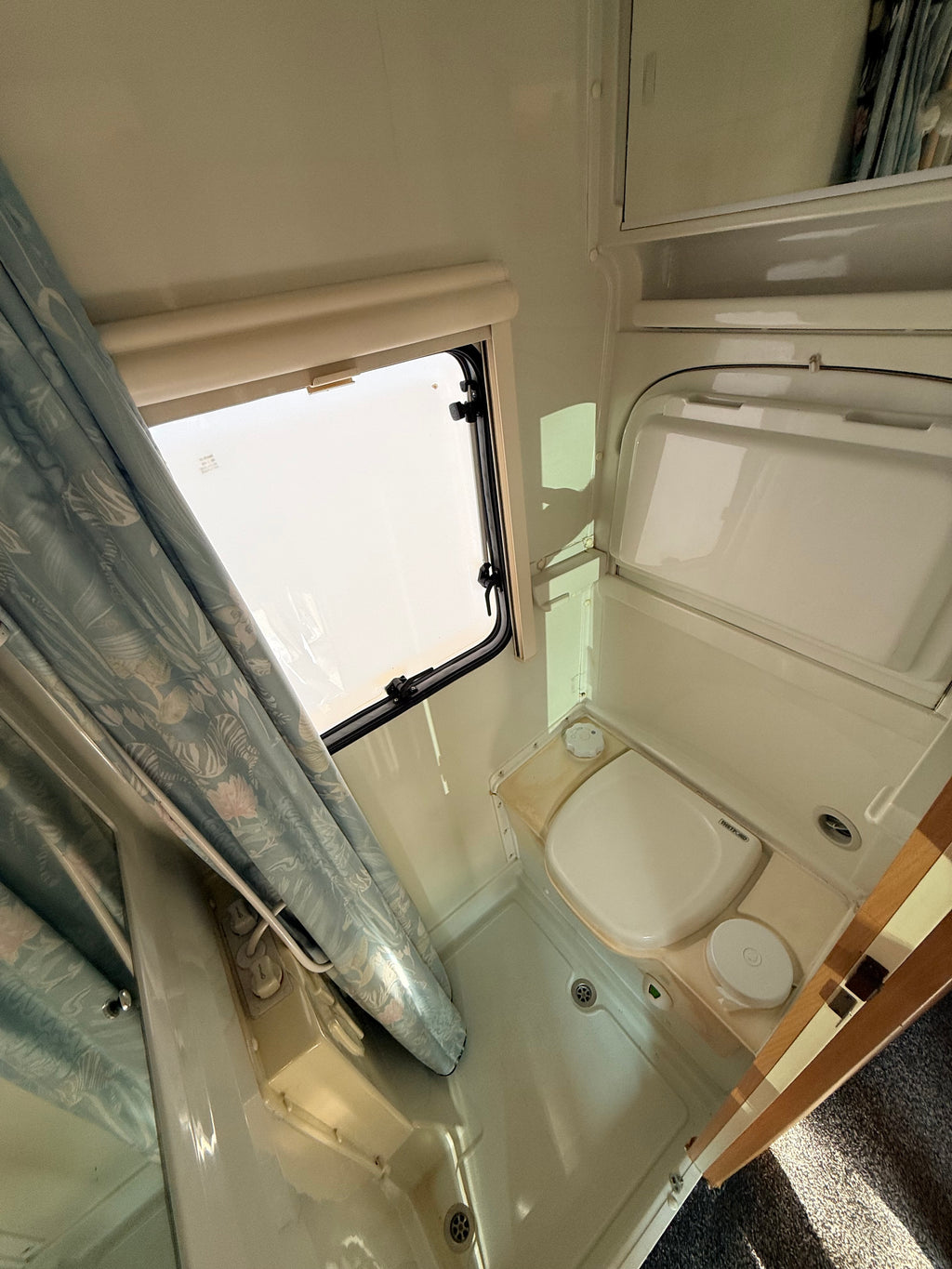4 Berth Motorhome Ford Transit 2.5TD Herald Insignia Rear Lounge